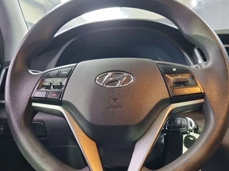 Hyundai Tucson Diesel 2.0 2WD| 134к.с.| ВКЛ.ТЕХНОТЕСТ, снимка 13 - Автомобили и джипове - 55517805