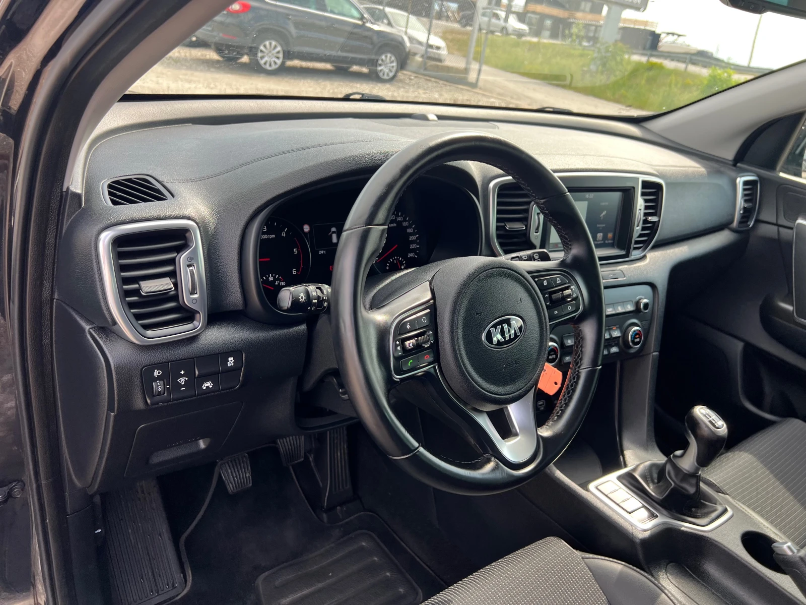 Kia Sportage 1.7 CRDI - изображение 10