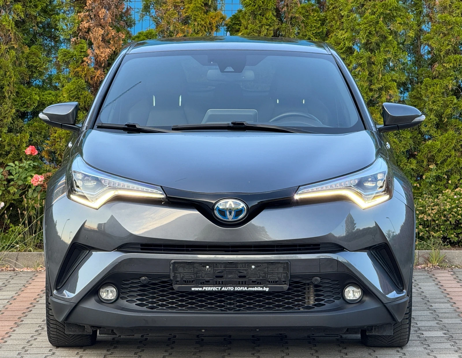 Toyota C-HR 1.8HYBRID-KEYLESS-КОЖА-ПОДГРЕВ-КАМЕРА-FULL-ОТЛИЧНА - изображение 7