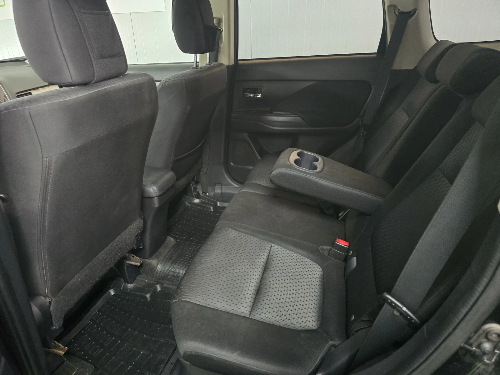 Mitsubishi Outlander 2.0 AWD | Mobile.bg   16