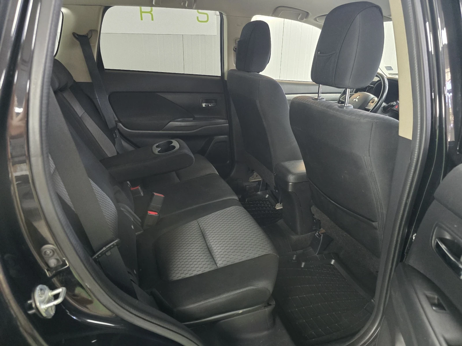 Mitsubishi Outlander 2.0 AWD | Mobile.bg   15