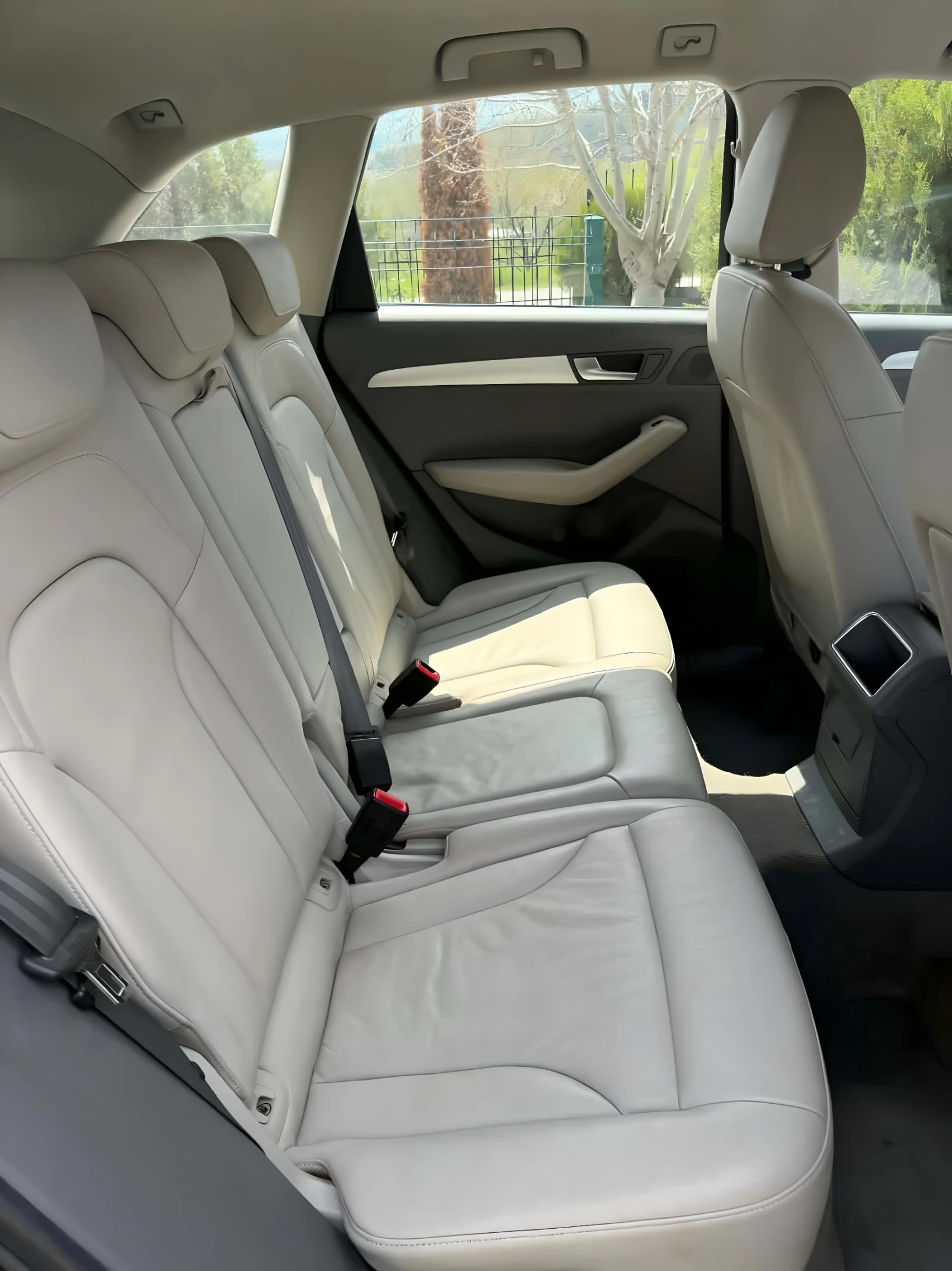 Audi Q5 Q5 SE TDI QUATTRO AUTO, снимка 4 - Автомобили и джипове - 54356159