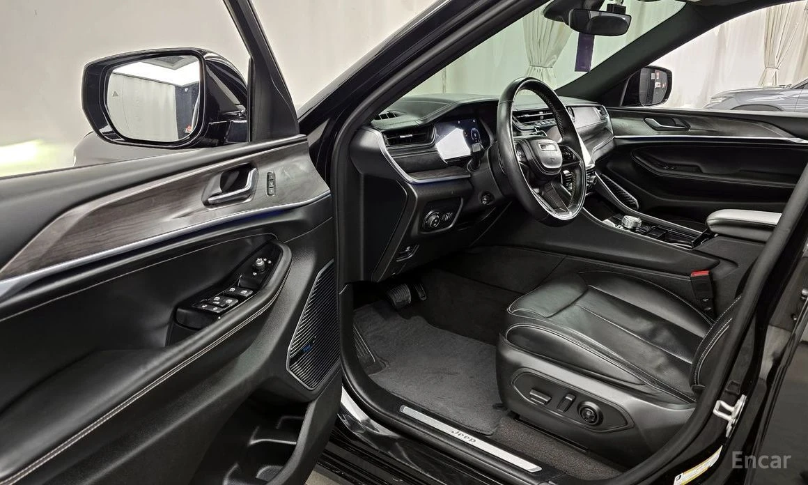 Jeep Cherokee, снимка 10 - Автомобили и джипове - 54396726