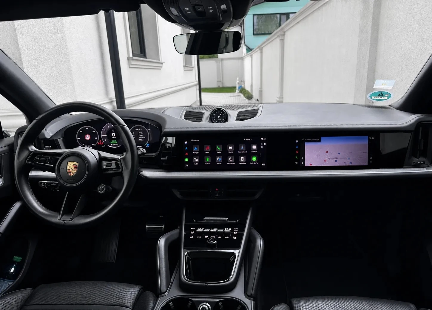Porsche Cayenne S E-Hybrid, снимка 7 - Автомобили и джипове - 54406094
