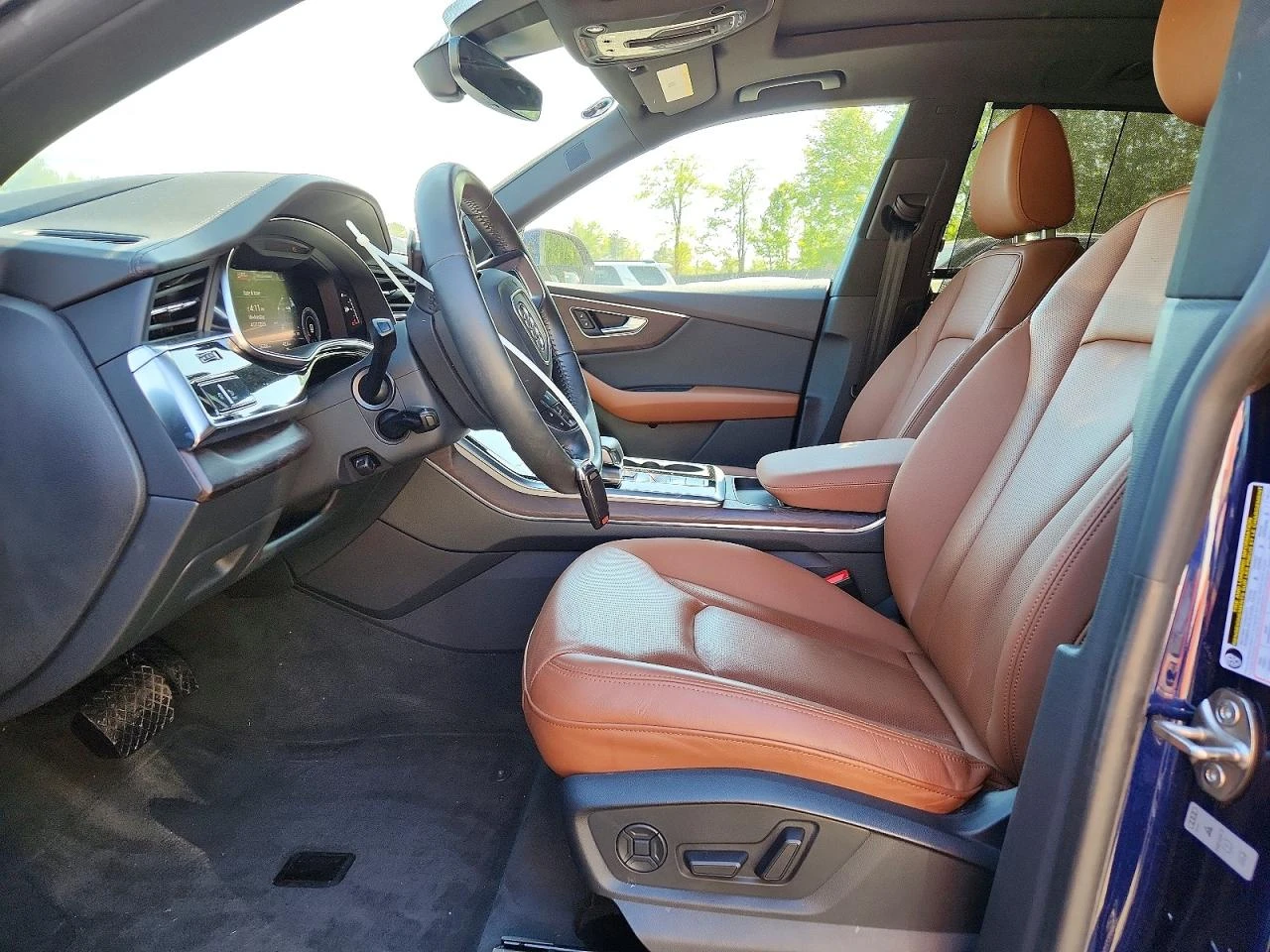 Audi Q8 Prestige S-Line Quattro, снимка 7 - Автомобили и джипове - 54457032
