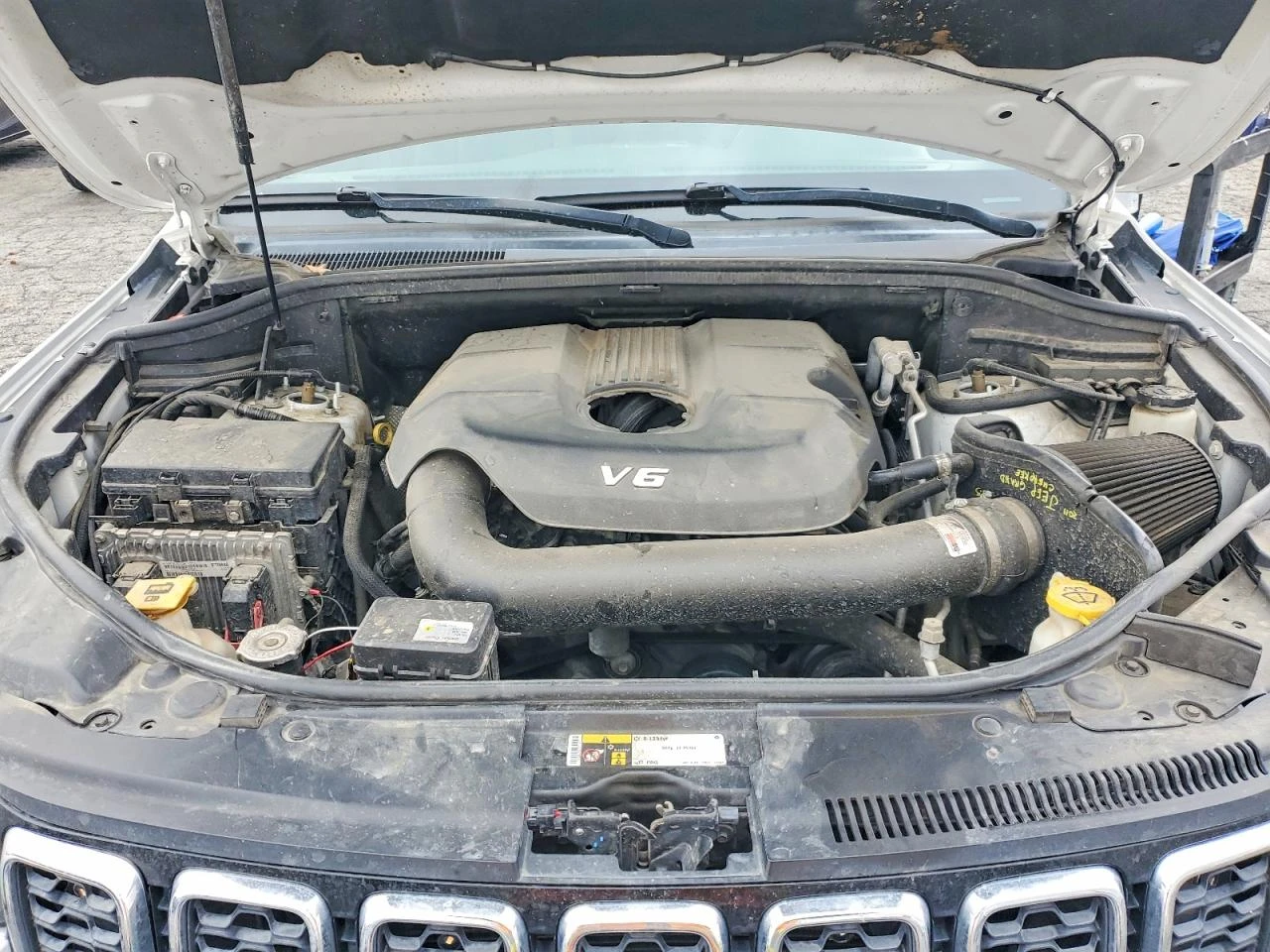 Jeep Grand cherokee * 3.6* V6* OVERLAND* РЕАЛНИ КМ* ПАНОРАМА* 4Х4* , снимка 12 - Автомобили и джипове - 54557612