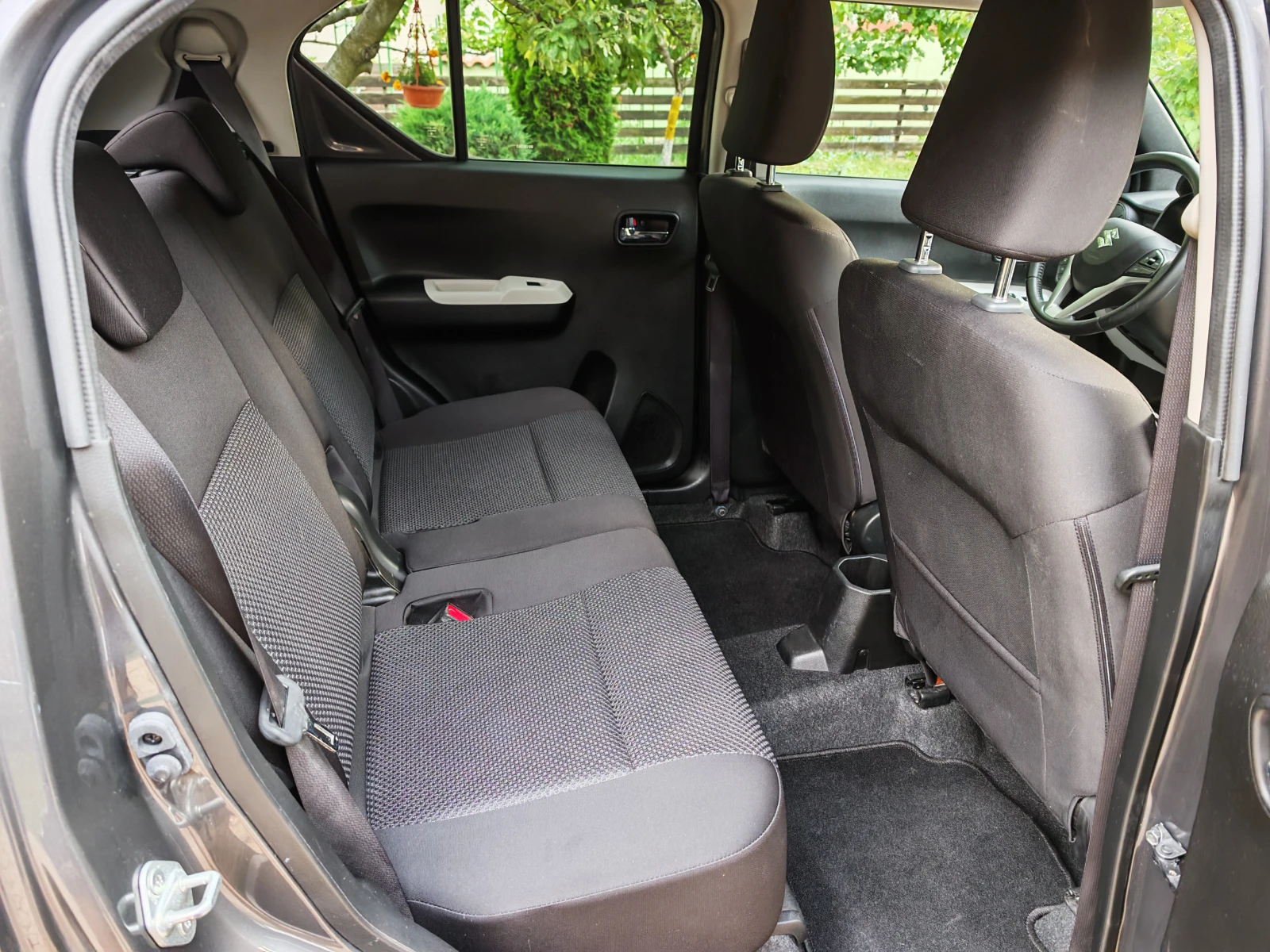 Suzuki Ignis GLX-SHVS-1.2i Hybrid-Carplay-Камера, снимка 9 - Автомобили и джипове - 55152944