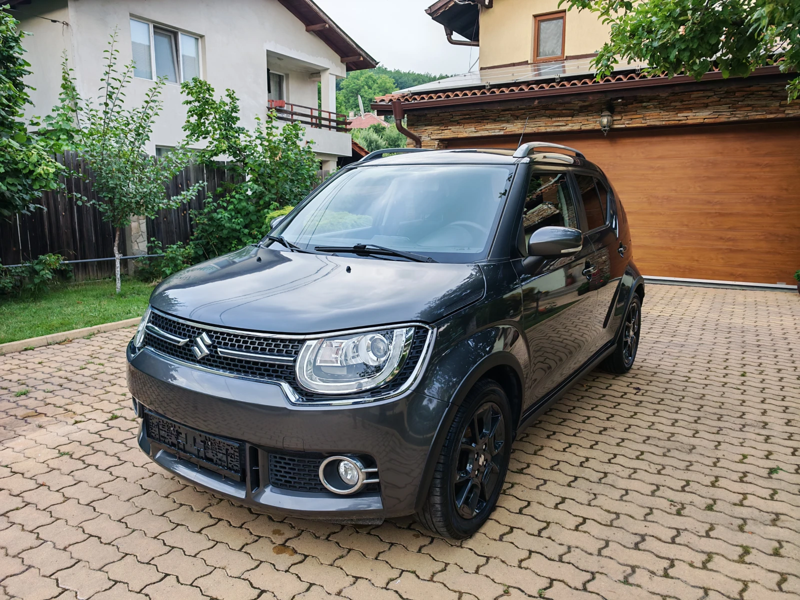 Suzuki Ignis GLX-SHVS-1.2i Hybrid-Carplay-Камера