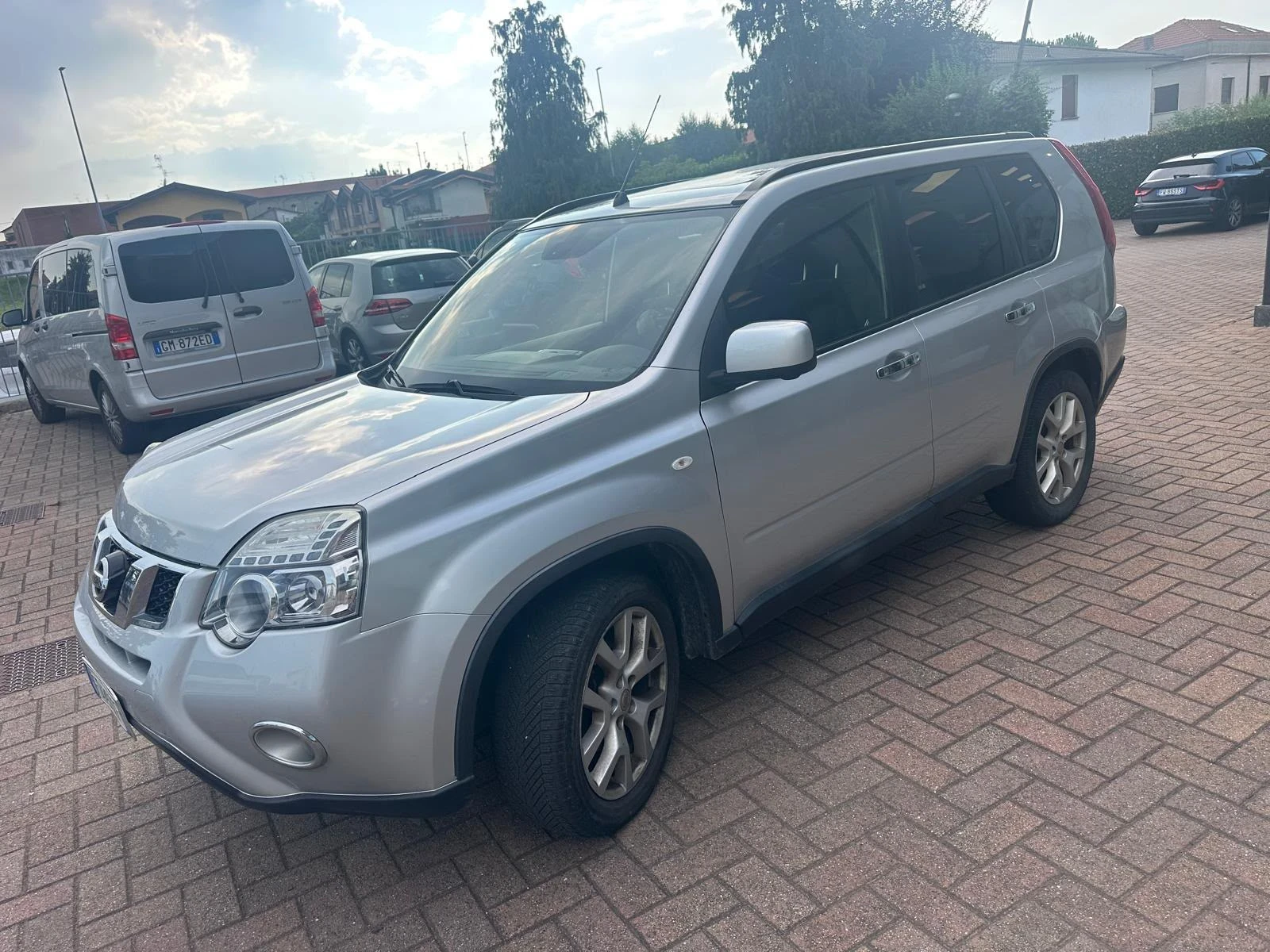 Nissan X-trail LED* ПАНОРАМА* КАМЕРИ 360* NAVI* 2.0dci 4x4 150hp*, снимка 11 - Автомобили и джипове - 55380171
