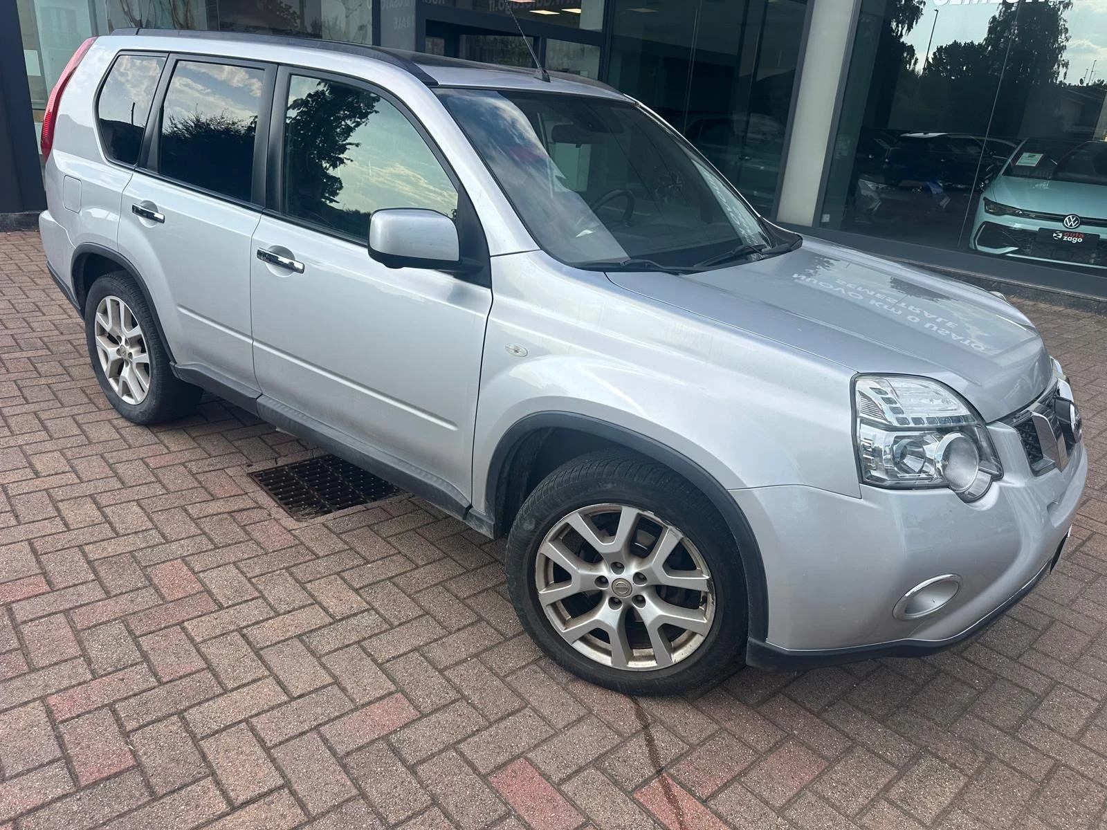 Nissan X-trail LED* ПАНОРАМА* КАМЕРИ 360* NAVI* 2.0dci 4x4 150hp*, снимка 8 - Автомобили и джипове - 55380171