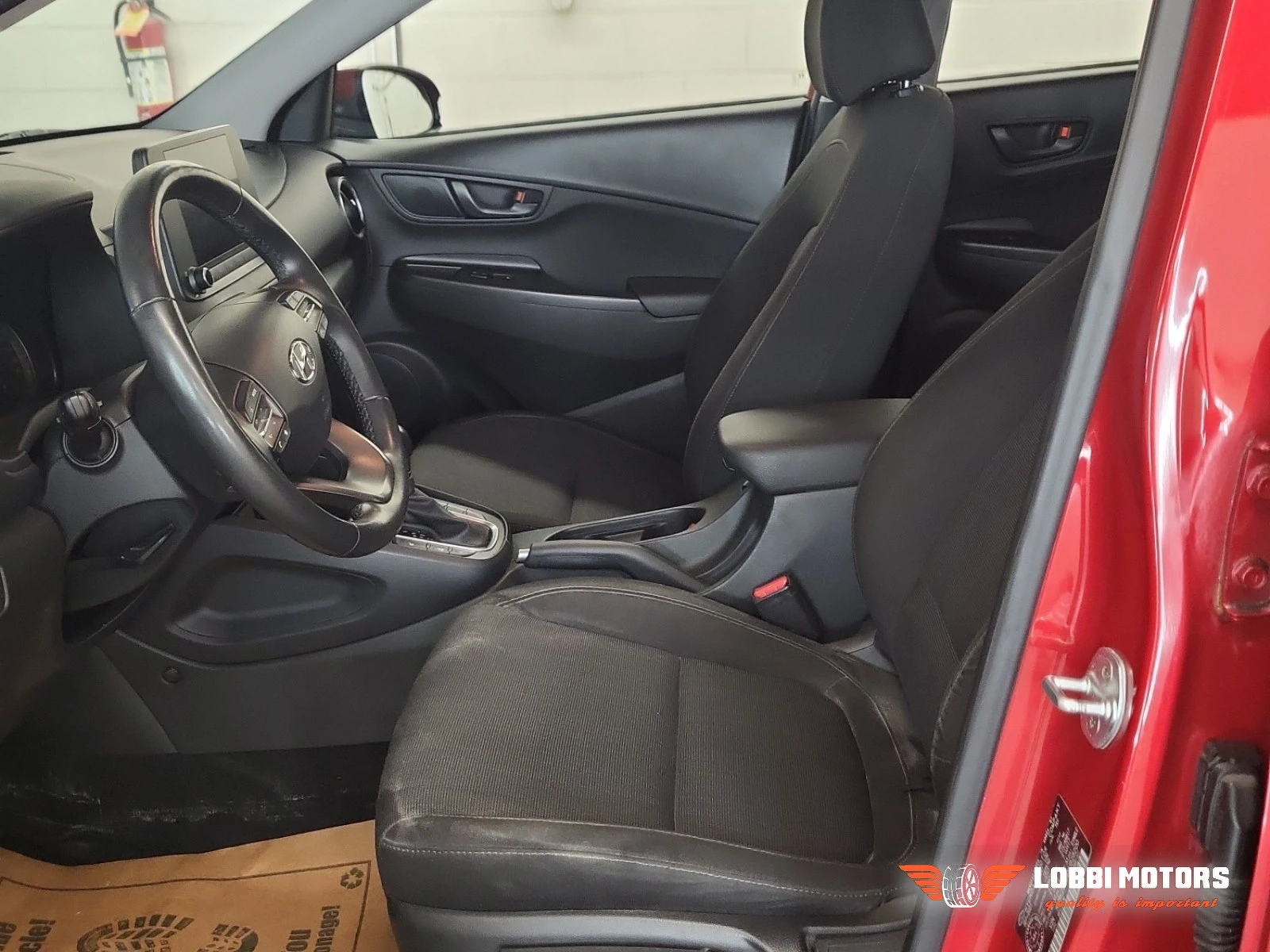 Hyundai Kona, снимка 5 - Автомобили и джипове - 56068341