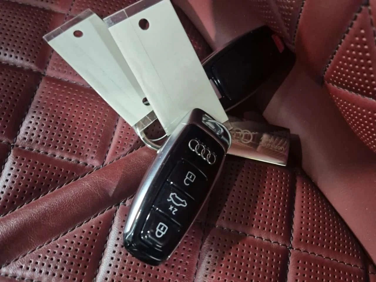 Audi SQ8 * ADAPTIVE CRUISE* LANE ASSIST* PARK ASSIST* ����� | Mobile.bg � ����������� 9