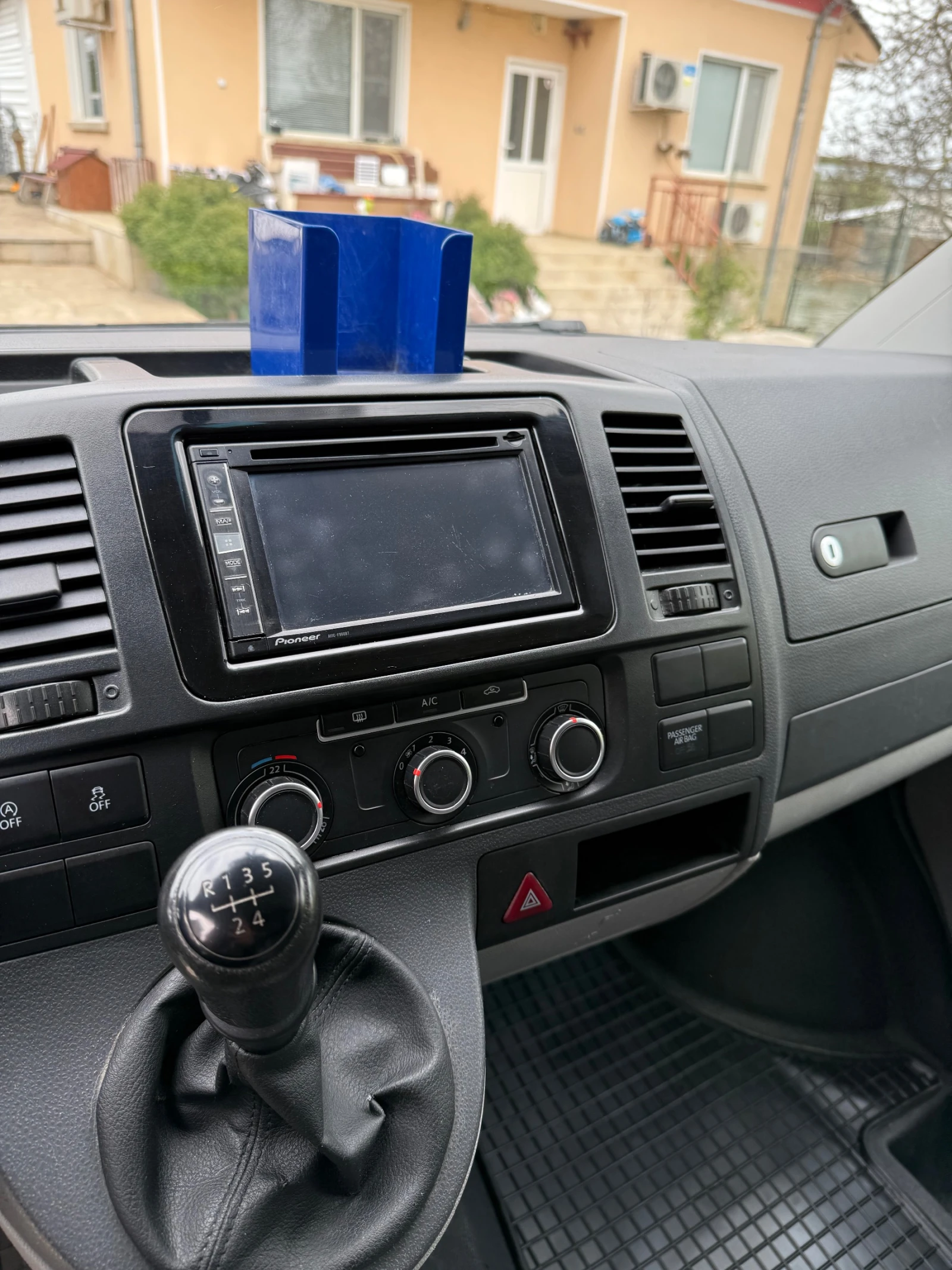 VW T5 2, 0 TDI | Mobile.bg   7