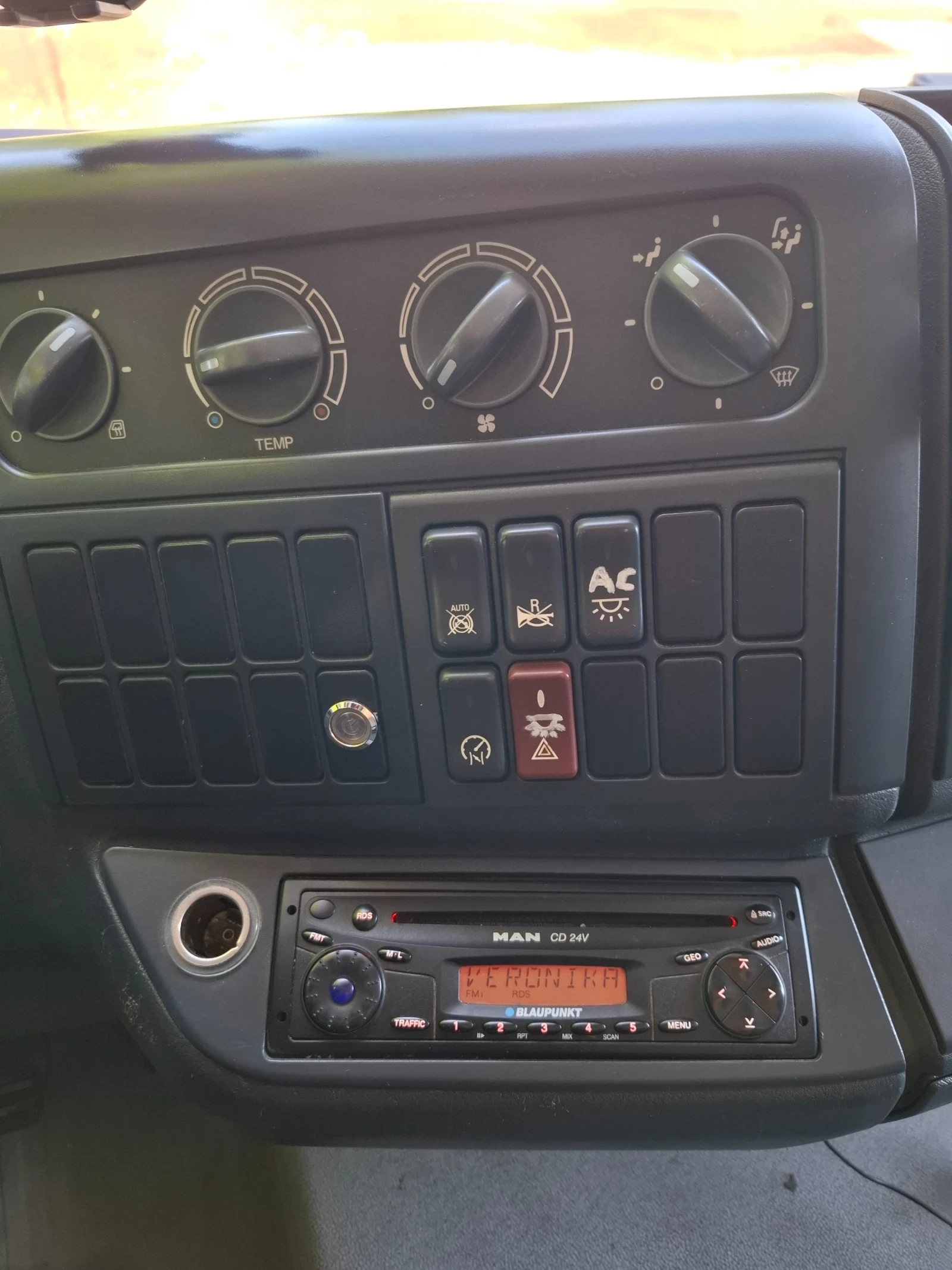 Man Tgl 10.180 КРАН КЛИМАТИК , снимка 3 - Камиони - 54667211