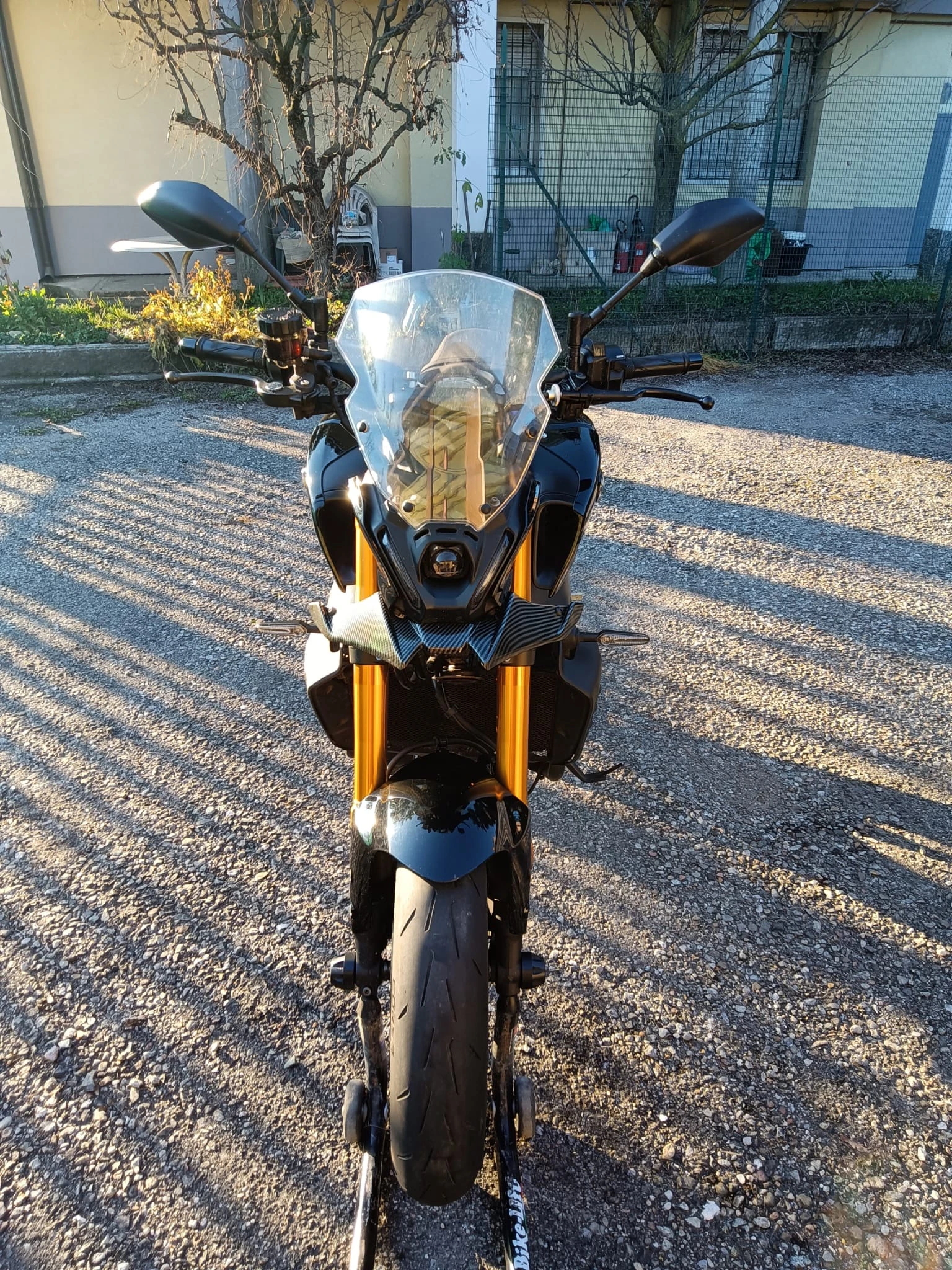 Yamaha Mt-09 SP-LED-ABS-Ohlins QuickShifter Ohlins-TCS - изображение 10