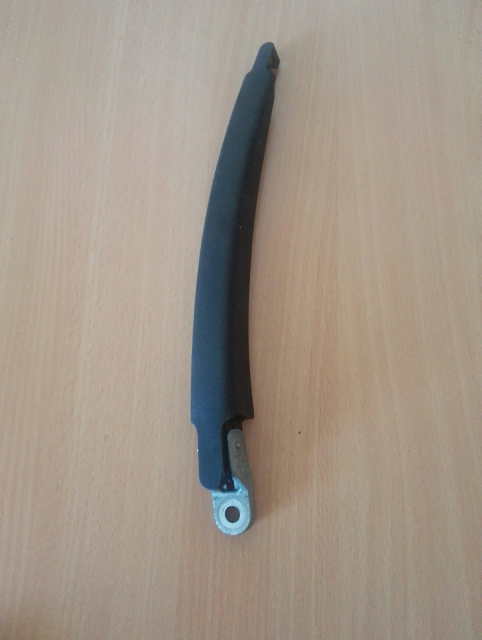 Рамо задна чистачка Форд Фиеста 10г.