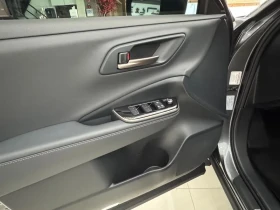 Toyota Crown 2.5 4WD HYBRID, снимка 11