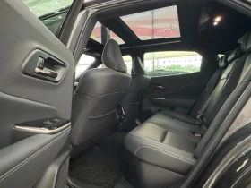 Toyota Crown 2.5 4WD HYBRID, снимка 12