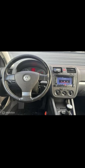 VW Golf - 3600 лв. / 1840.65 € - 15810654 8