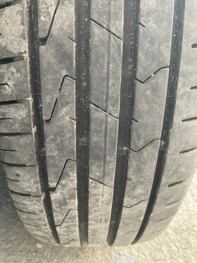 VW Touran 1.6 TDI, снимка 16 - Автомобили и джипове - 53604872