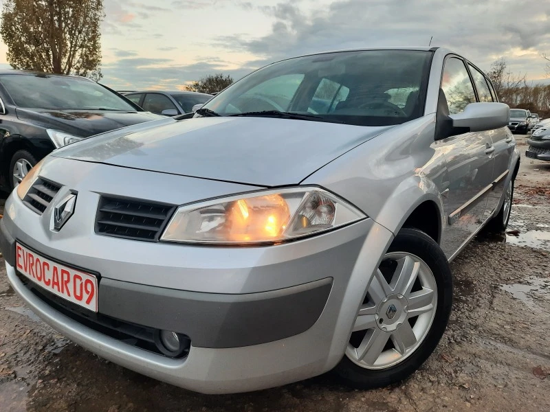 Renault Megane 1.6 Бензин КЛИМАТРОН, снимка 1 - Автомобили и джипове - 43078224