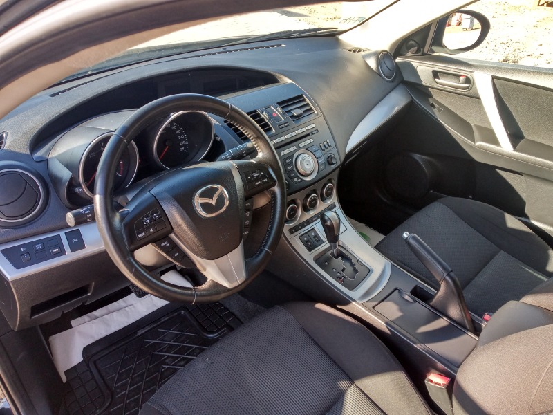 Mazda 3 2.0I AUTOMATIC, снимка 9 - Автомобили и джипове - 44252817