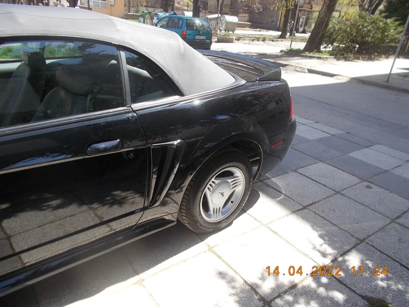 Ford Mustang, снимка 9 - Автомобили и джипове - 47235481