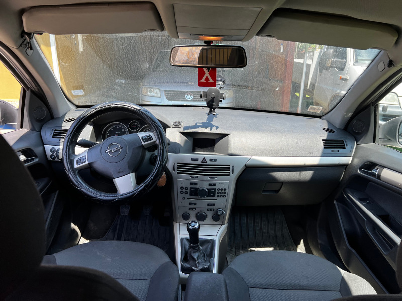 Opel Astra, снимка 6 - Автомобили и джипове - 45493028