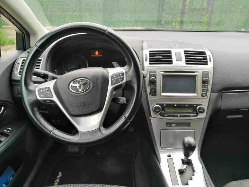 Toyota Avensis 2.2d 150к.с. Facelift , снимка 12 - Автомобили и джипове - 47278760