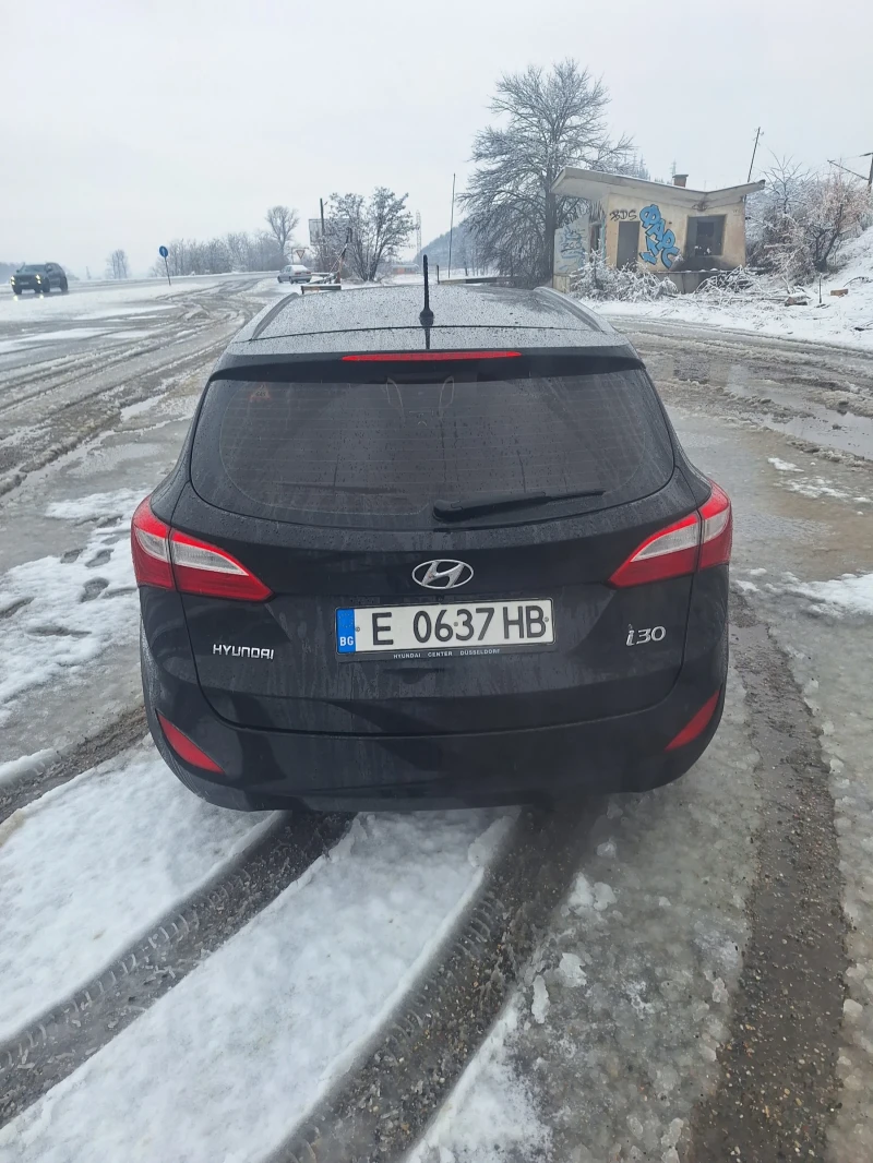 Hyundai I30 1.4 16V, снимка 4 - Автомобили и джипове - 48287783