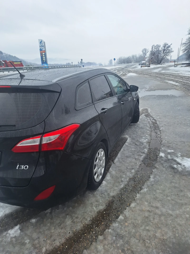 Hyundai I30 1.4 16V, снимка 5 - Автомобили и джипове - 48287783