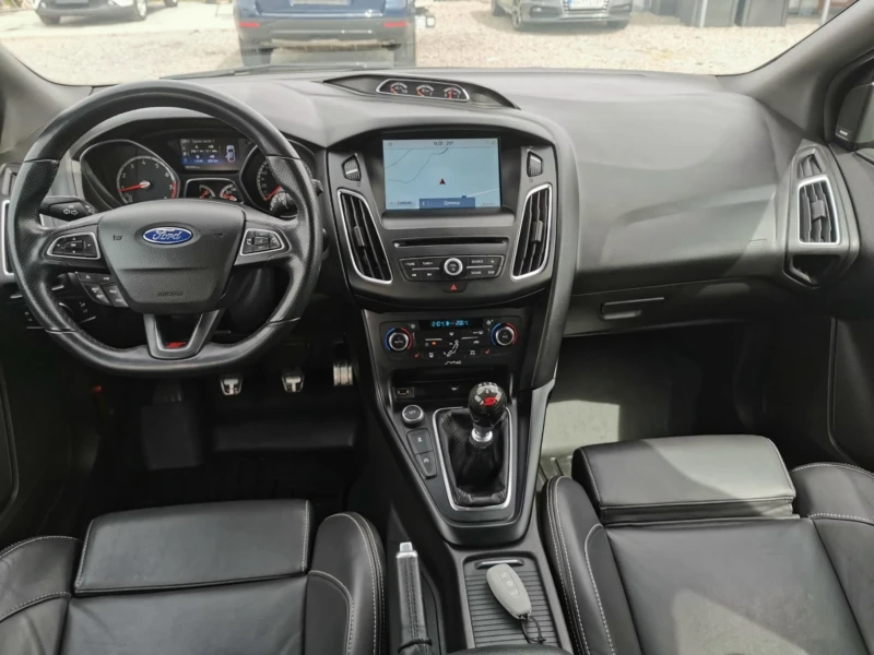 Ford Focus 2.0 ST TURBO , снимка 11 - Автомобили и джипове - 48474803