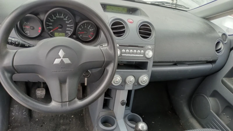 Mitsubishi Colt 1.1i klimatik 2008г. 132000км., снимка 9 - Автомобили и джипове - 48488840