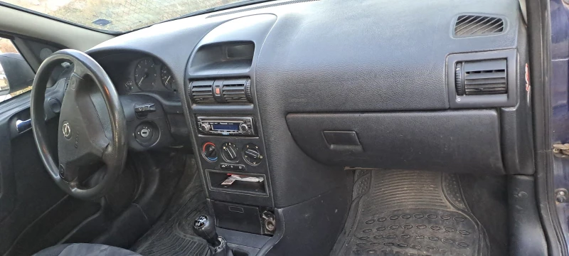 Opel Astra, снимка 10 - Автомобили и джипове - 48501561