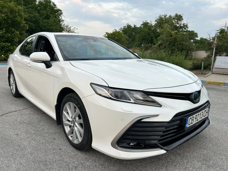 Toyota Camry 2.5i HYBRID