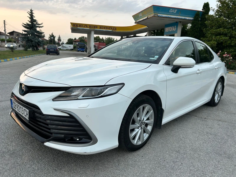 Toyota Camry 2.5i HYBRID, снимка 3 - Автомобили и джипове - 50664932