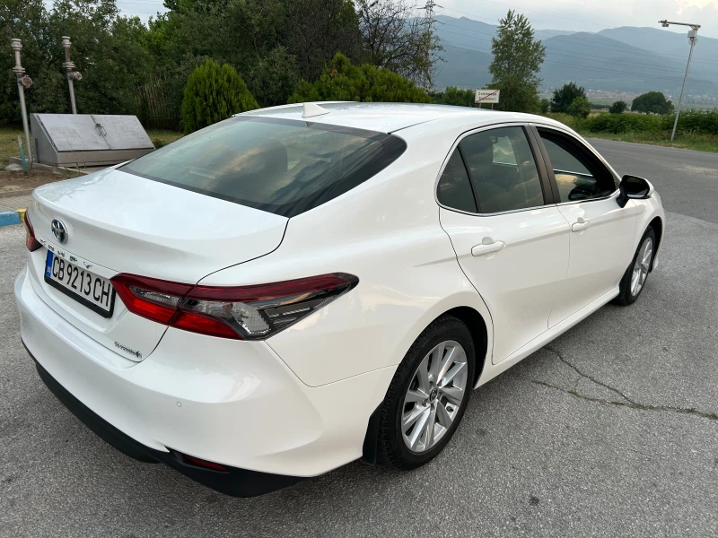 Toyota Camry 2.5i HYBRID, снимка 6 - Автомобили и джипове - 50664932