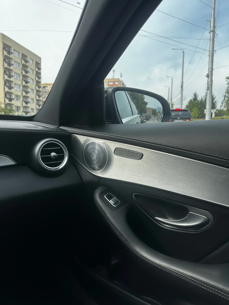 Mercedes-Benz C 220, снимка 13 - Автомобили и джипове - 52655355