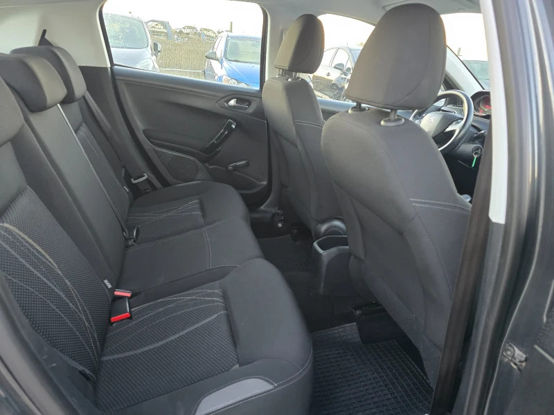 Peugeot 208 1.2i 82кс 103000 км. ЕВРО 5, снимка 17 - Автомобили и джипове - 52681275