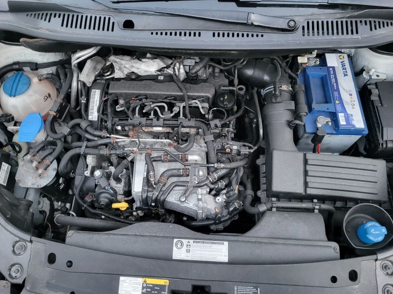 VW Caddy 2.0 TDI 102 к.с Maxi , снимка 11 - Автомобили и джипове - 52921686