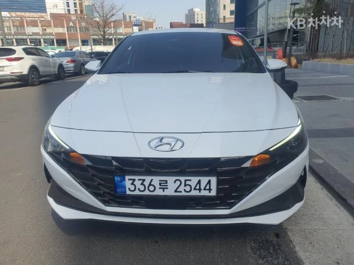 Hyundai Elantra 1.6 LPi Smart ЛИЗИНГ БЕЗ ПЪРВОНАЧАЛНА ВНОСКА , снимка 1 - Автомобили и джипове - 44970623