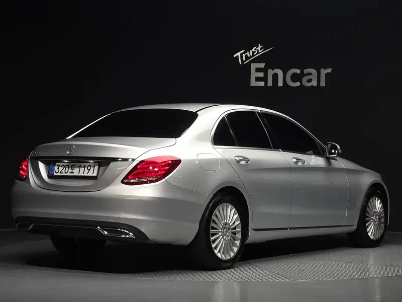 Mercedes-Benz C 200 D EXCLUSIVE, снимка 2 - Автомобили и джипове - 55110506