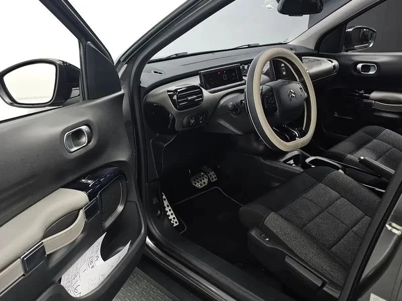Citroen C4 Cactus, снимка 11 - Автомобили и джипове - 56687948
