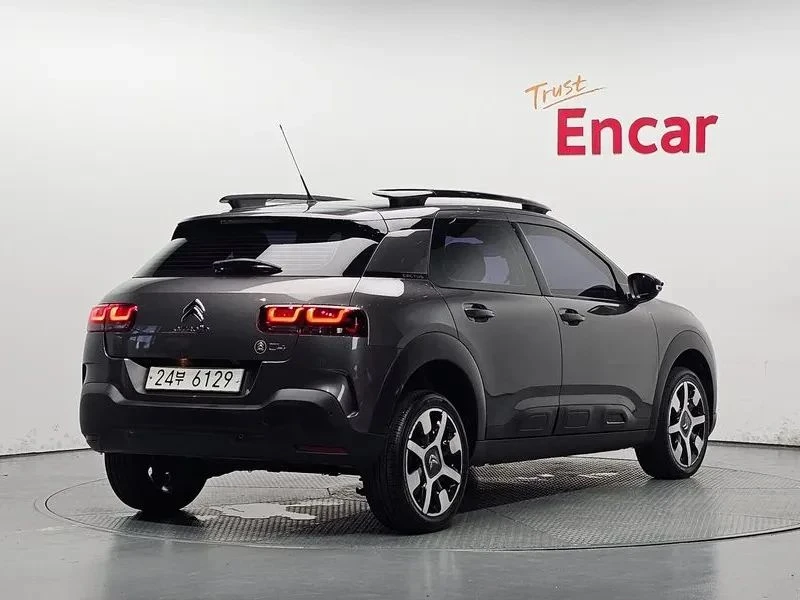 Citroen C4 Cactus, снимка 2 - Автомобили и джипове - 56687948