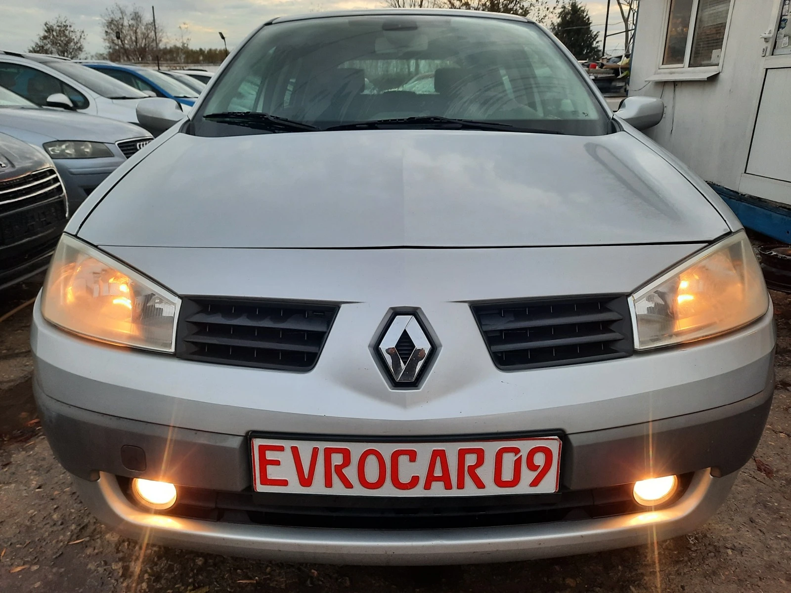 Renault Megane 1.6 Бензин КЛИМАТРОН - изображение 6