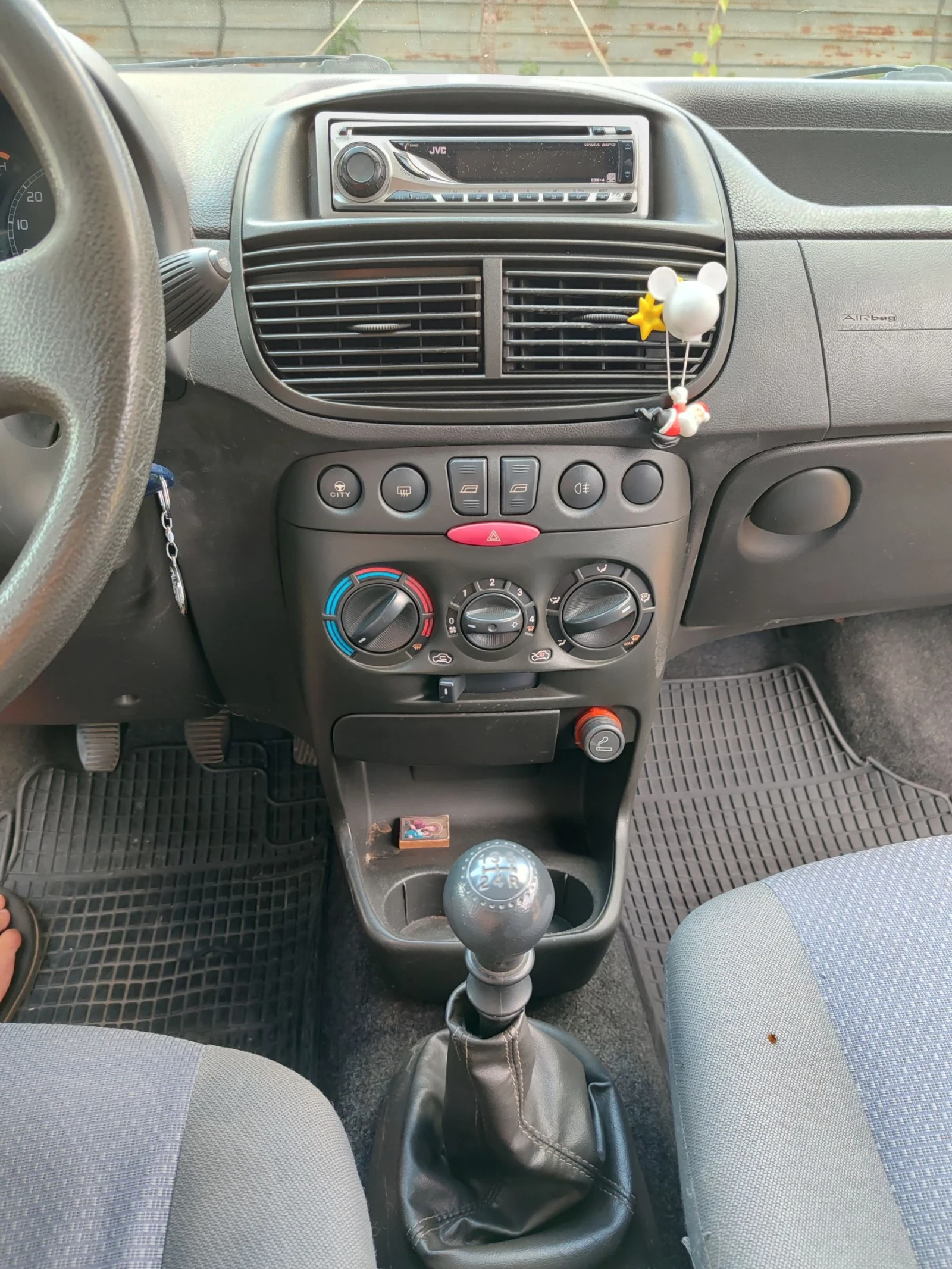 Fiat Punto 1.2 / 60к.с климатик  - изображение 6