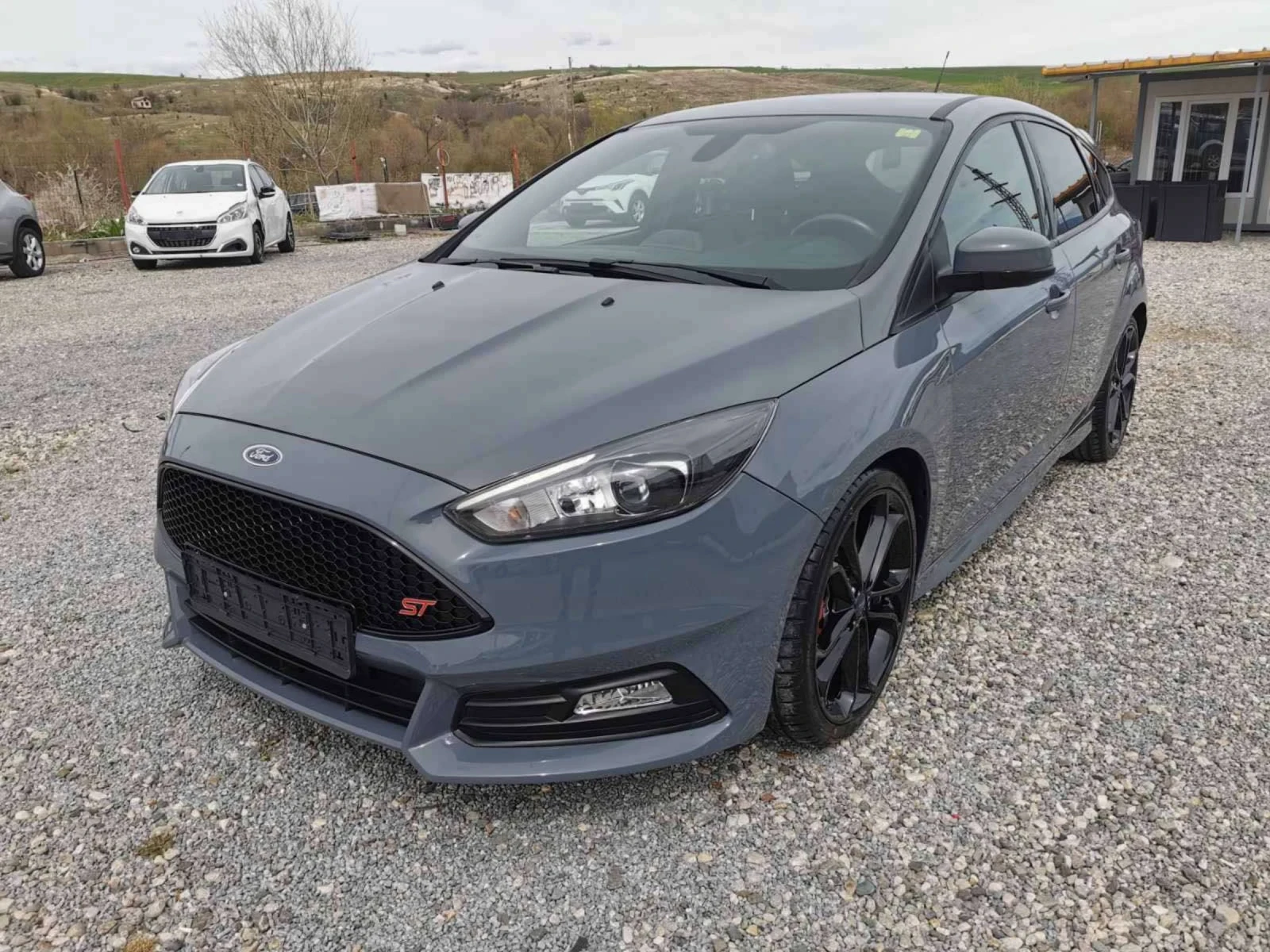 Ford Focus 2.0 ST TURBO  | Mobile.bg   1
