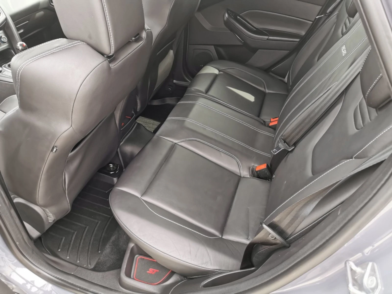 Ford Focus 2.0 ST TURBO  | Mobile.bg   15