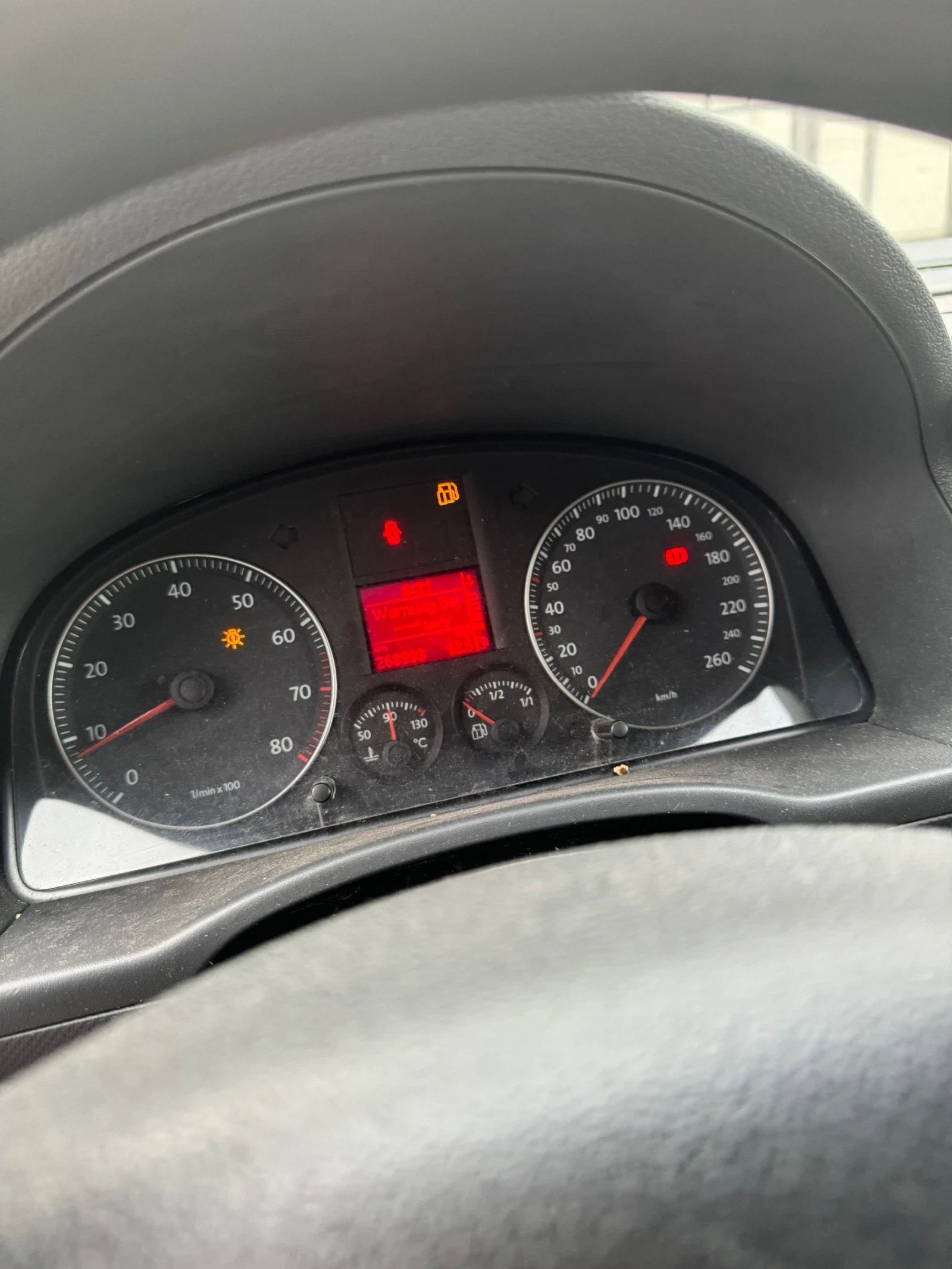 VW Caddy 2.0 - изображение 6