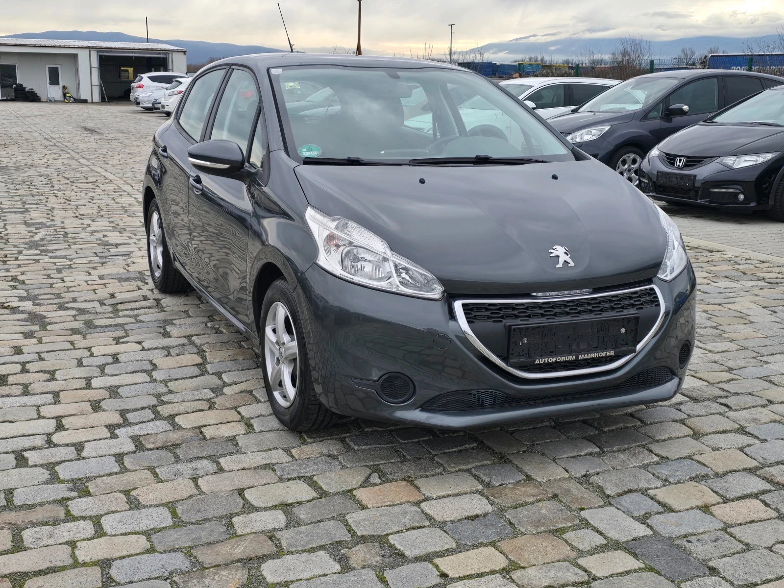 Peugeot 208 1.2i 82кс 103000 км. ЕВРО 5 - изображение 3